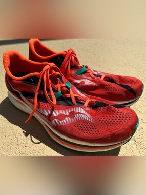 Saucony Endorphin Pro 2 Vibrant Scarlet Red Running Shoes Mens Size 14 CLEAN